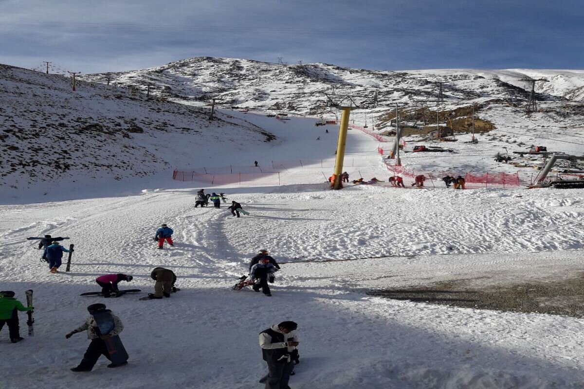 پیست های اسکی، یکی از بهترین مقاصد گردشگری این روزها هستند ؛ هیجان در پیچ و خم ارتفاعات