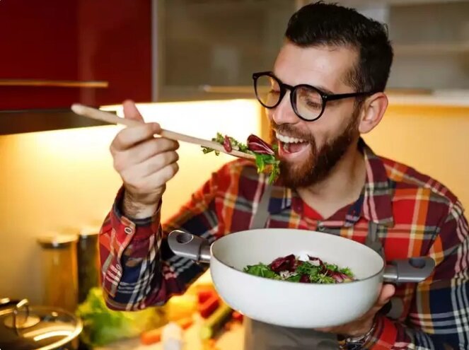 به این چند دلیل با عجله غذا نخورید