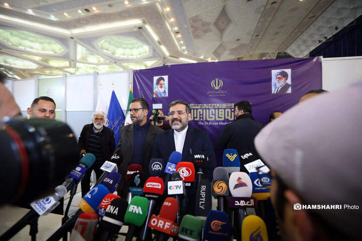 نمایشگاه مطبوعات ایران آغاز به کار کرد