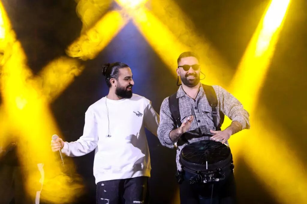 ۲ سال کنسرت نداشتم، اما حالا با تمام قلبم اینجا آمدهام و با تمام احساسم برای شما میخوانم