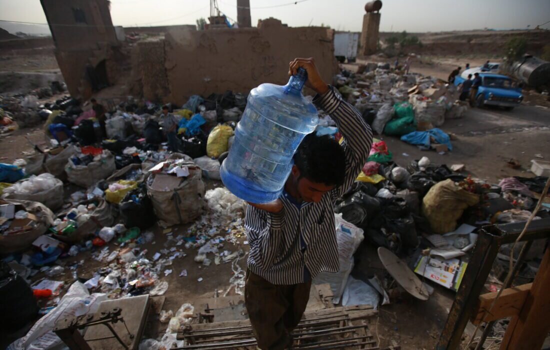 درآمد عجیب و باورنکردنی زباله گردها در تهران | سلاطین زباله تهران چه کسانی هستند ؟