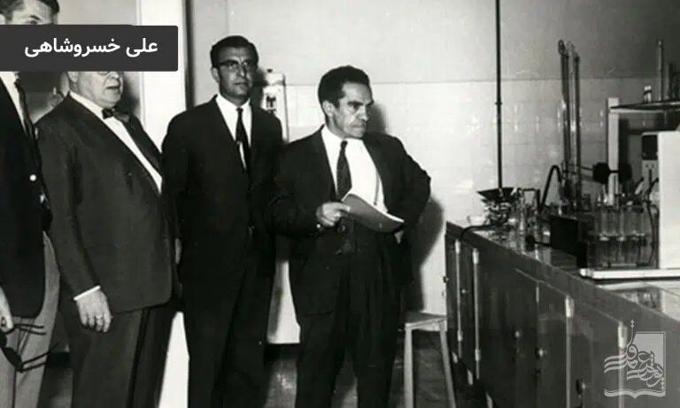 خالق نوستالژیهای محبوب همه کودکیهایمان | از پفک نمکی و تافی کرهای تا آدامس شیک و ویفر