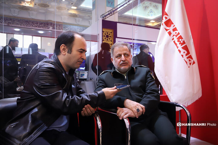 تصاویر روز پرتردد غرفه همشهری در جشنواره مطبوعات
