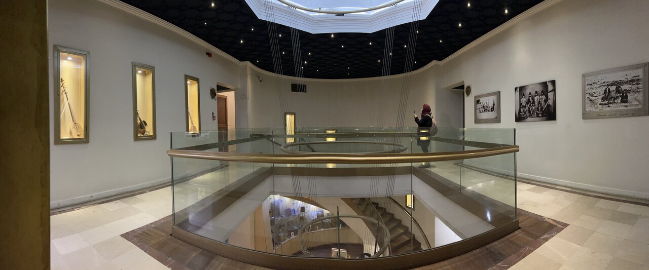 اینجا موزه سازها و نواهاست