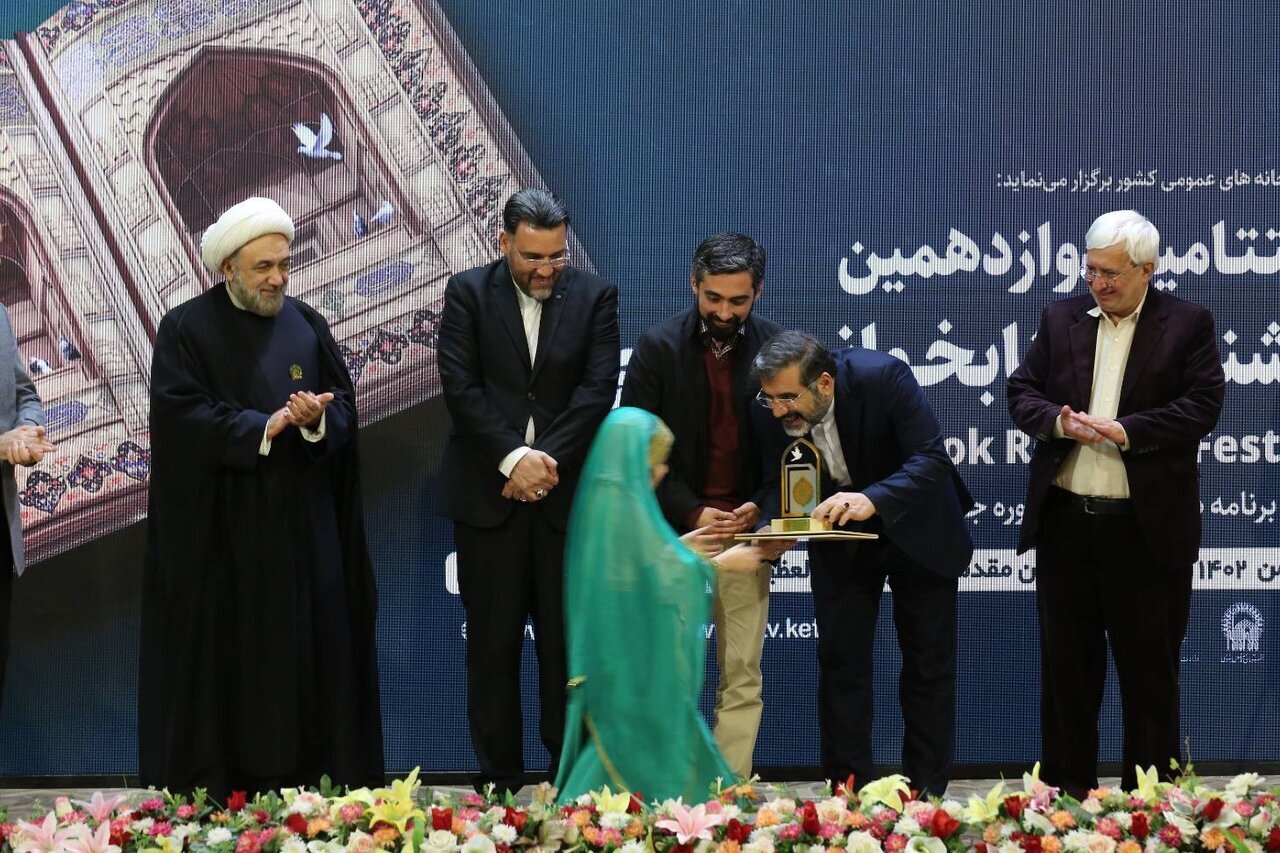 مشارکت ۶ میلیونی در جشنواره کتابخوانی امام رضا (ع)