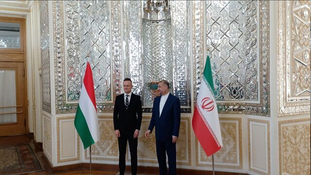 استقبال امیر عبداللهیان از وزیر خارجه مجارستان