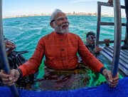 نخست‌وزیر هند غواص شد! + فیلم | احساس جالب نارندا مودی بعد از غوطه ور شدن در آب