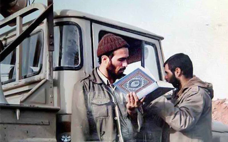 روایت پزشک جراح از لحظات نفسگیر جراحی قطع دست شهید خرازی | اگر قطع نمی کردیم از خونریزی شهید می شد