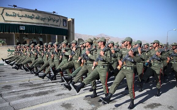 تشویقی انتخاباتی سردار رادان برای سربازان