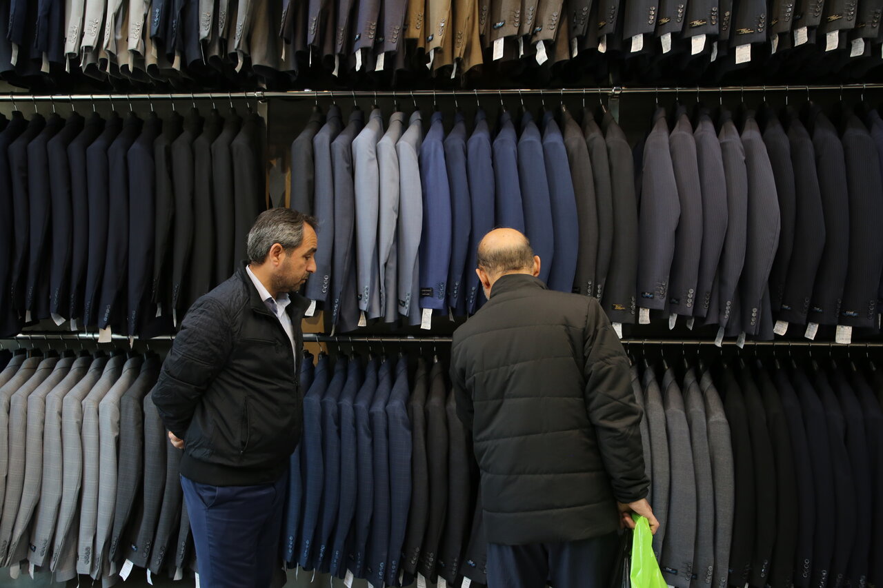 یک دست کت و شلوار چند؟ | باب همایون، خلوت تر از همیشه