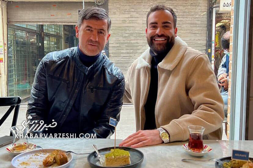 تصاویر کریم باقری، یحیی گلمحمدی و وریا غفوری در کافه ای در بازار تهران