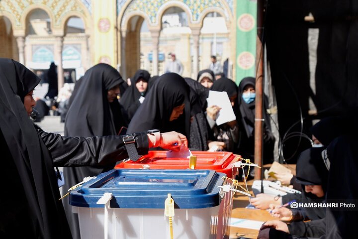 تصاویر مشارکت پرشور مردم در انتخابات 1402| حرم حضرت عبدالعظیم