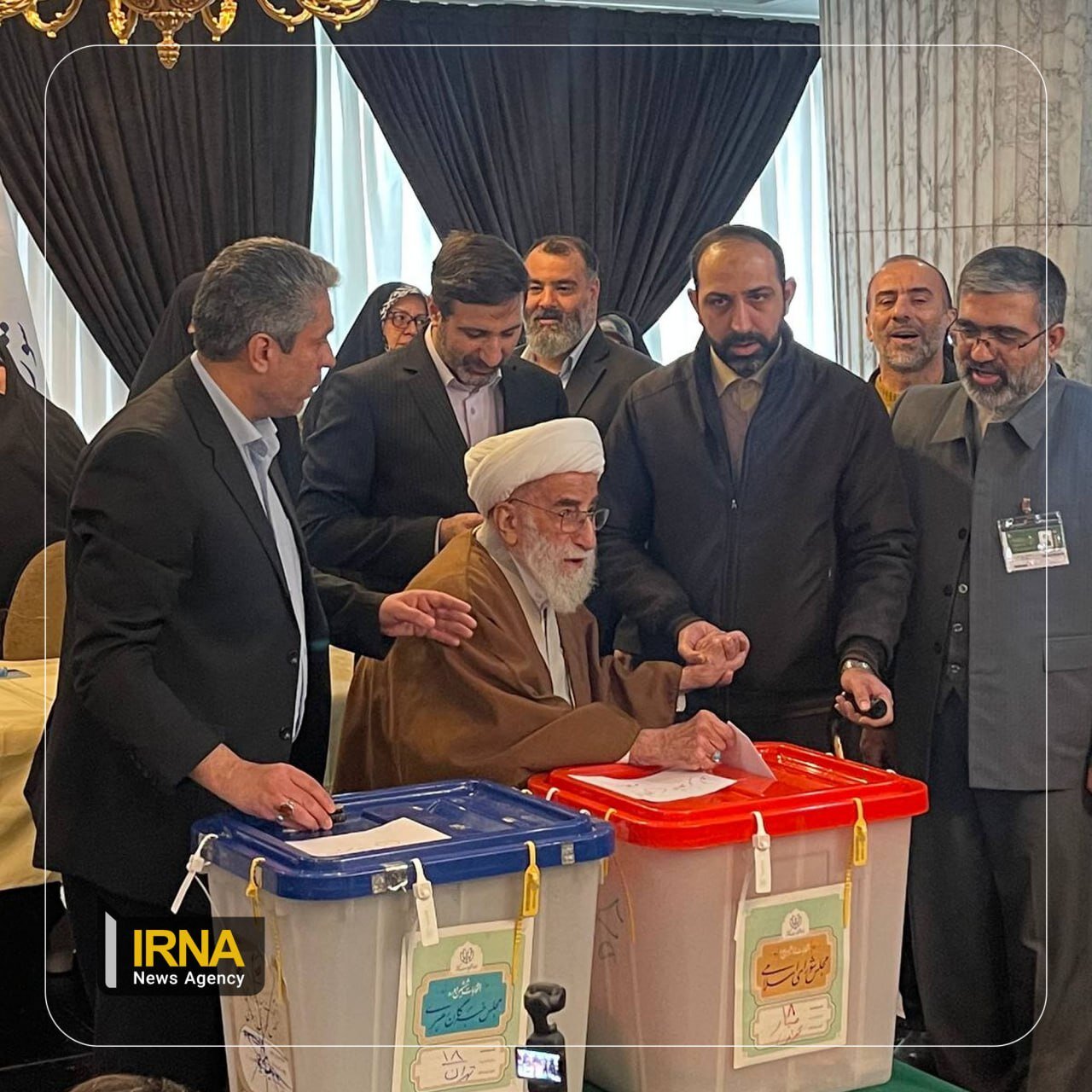 آیتالله احمد جنتی رای خود را بر صندوق انداخت | تصاویر