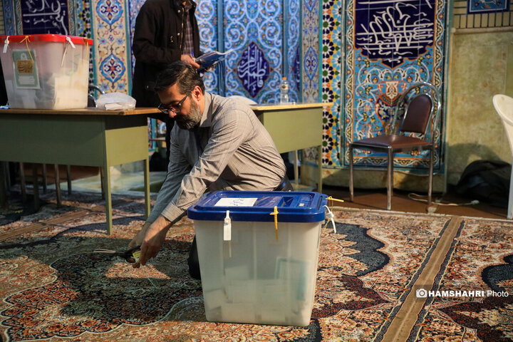 تصاویر اختصاصی همشهری از شمارش آرا انتخابات ۱۴۰۲| مسجد پنبه چی