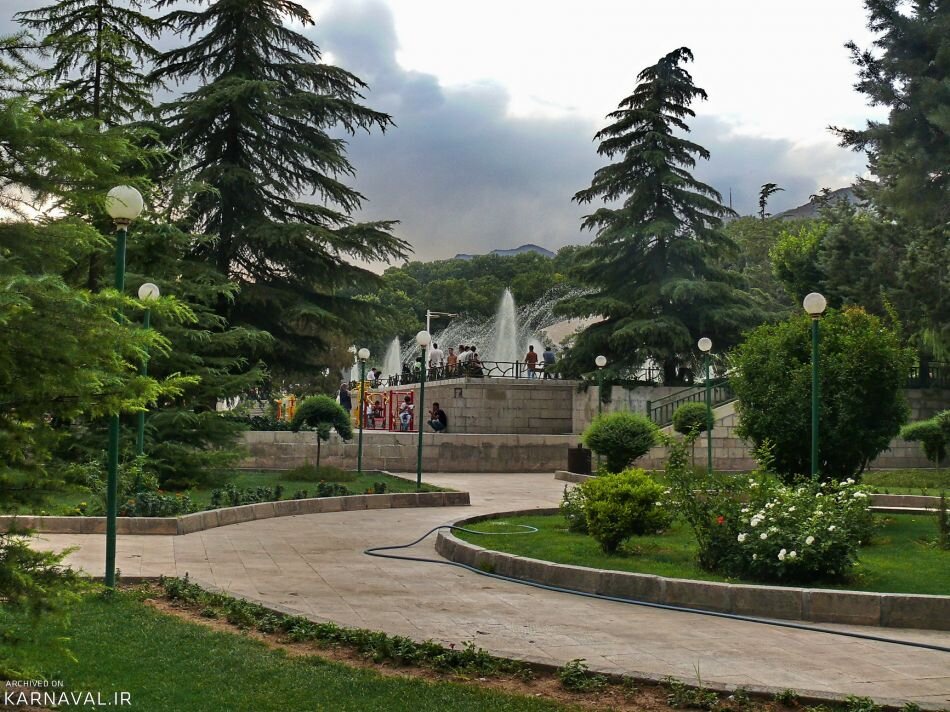 درختی که محصولش ناسزاست