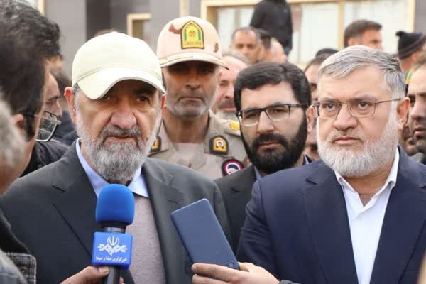 پوشش متفاوت محسن رضایی در ارومیه + عکس