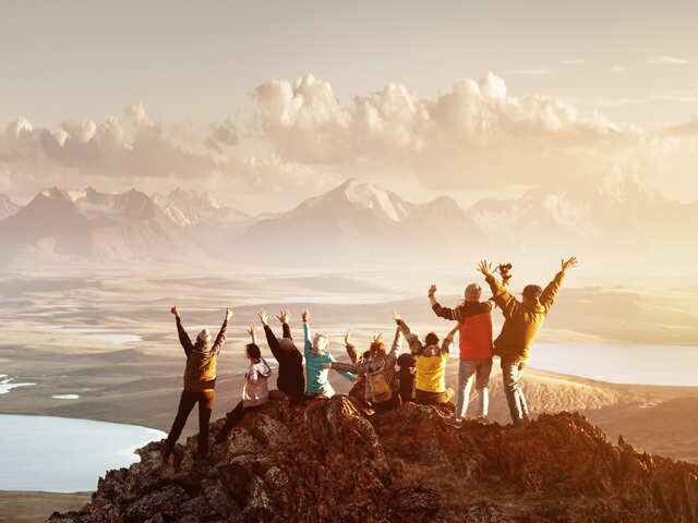 چرا باید با تور به استانبول سفر کنیم؟