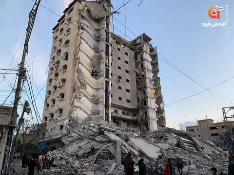 برج مسکونی المصری در شهر رفح بعد از بمباران