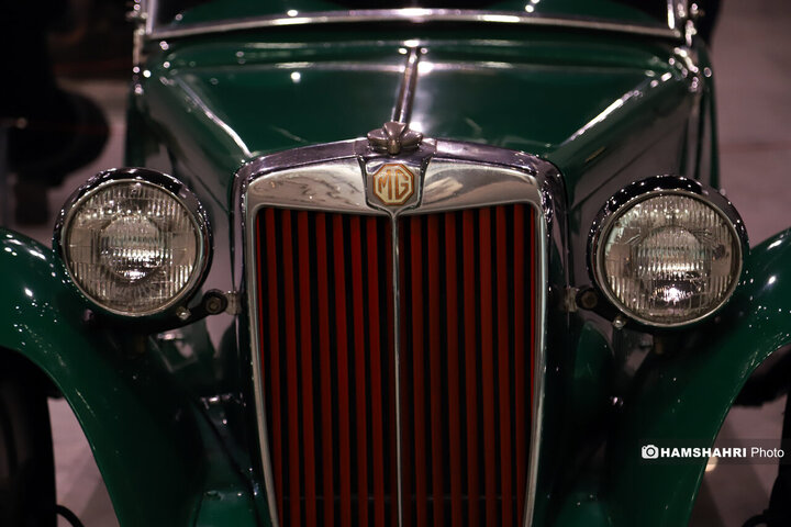 رونمایی از کالسکه های ترور ناصرالدین شاه و تاجگذاری محمدرضا پهلوی