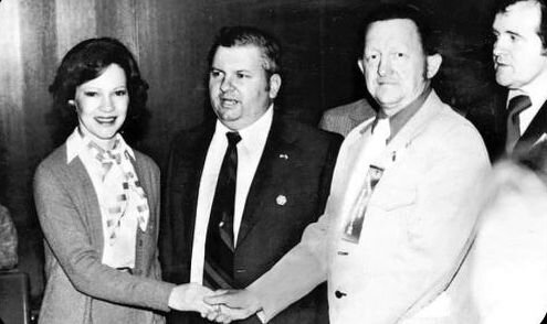 دلقک مهربان، قاتل سریالی بود | دلقک قاتل چند نفر را به قتل رساند؟