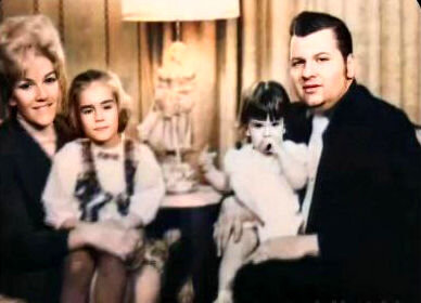 دلقک مهربان، قاتل سریالی بود | دلقک قاتل چند نفر را به قتل رساند؟