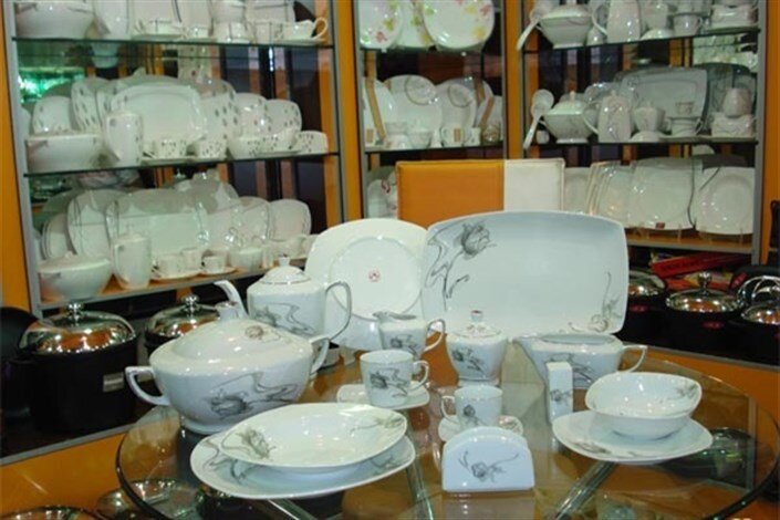 ریز و درشت آشپزخانه در شوش | کف و سقف قیمت سرویس غذاخوری، قابلمه، قاشق و چنگال و بلور و کریستال چند؟