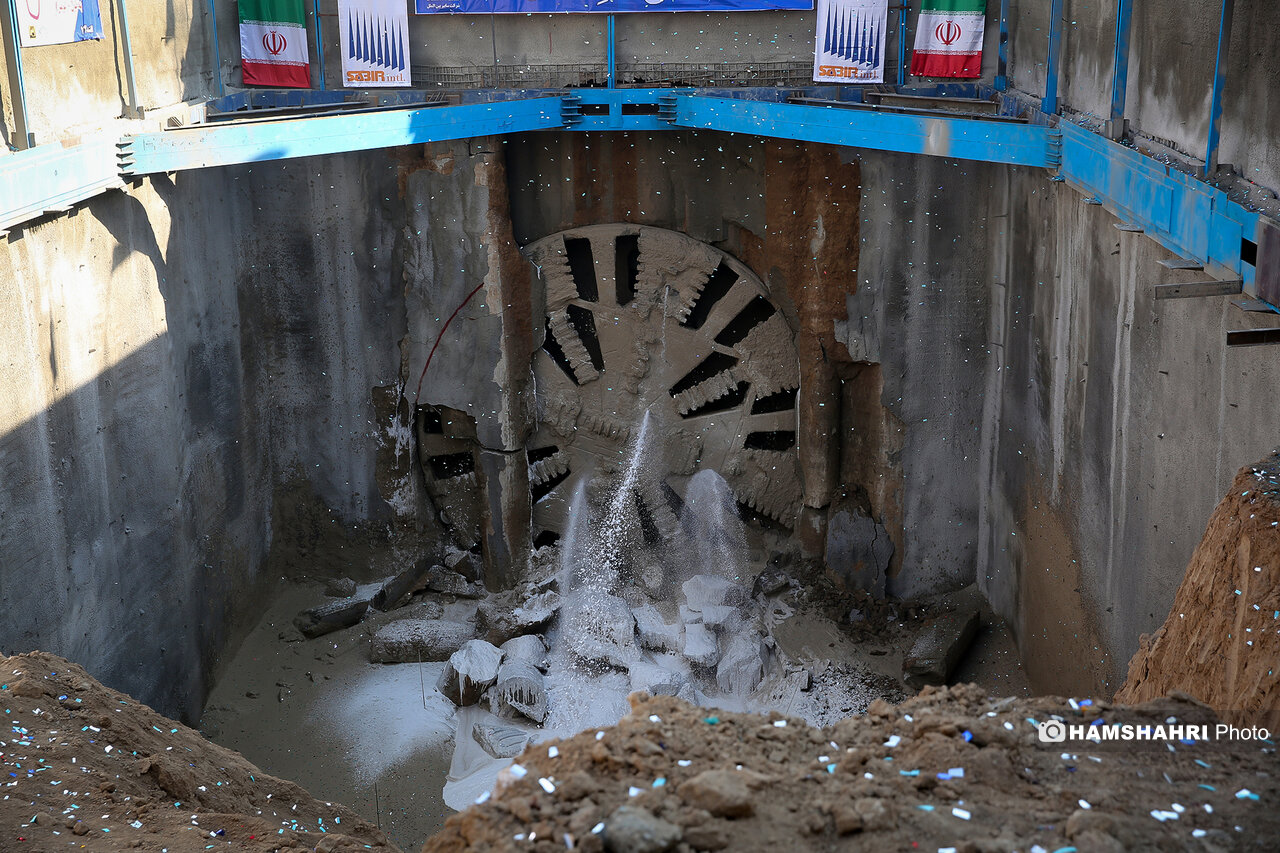 تصاویر پایان عملیات حفاری مکانیزه و احداث تونل پروژه خط 6 مترو