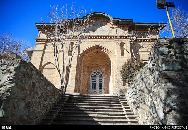 کاخی که در آن که محمدرضا شاه تحقیر شد