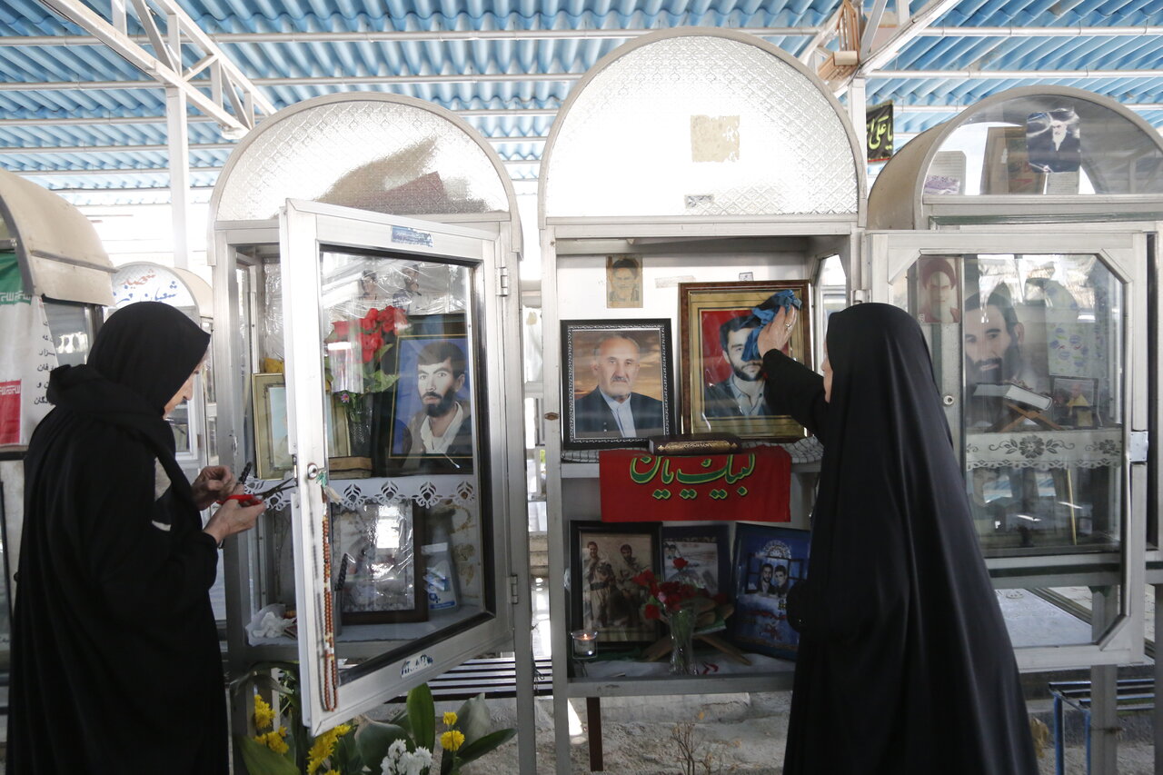 بوی بهار در قطعه ۵۳