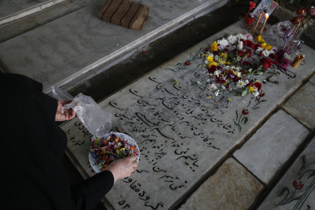 بوی بهار در قطعه ۵۳