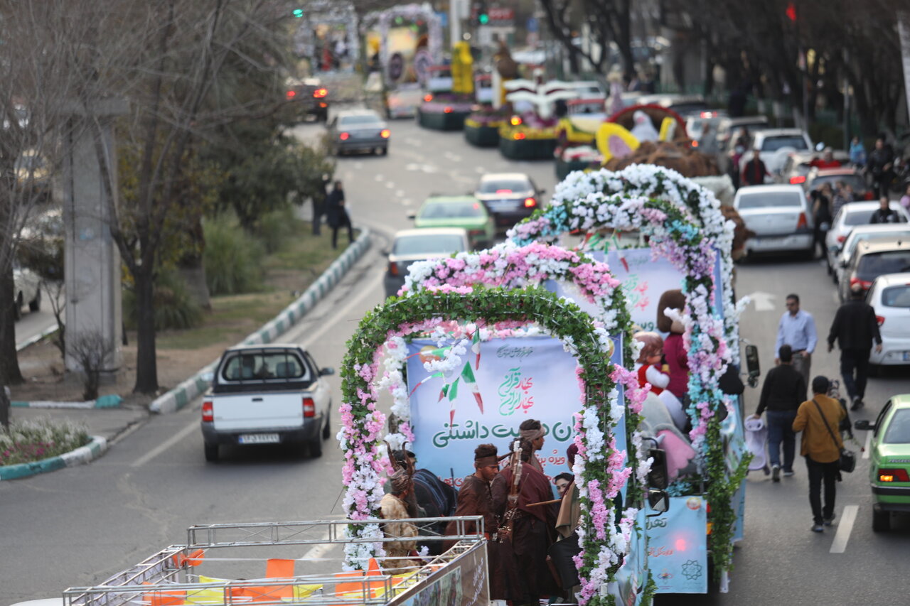 گزارش تصویری| جشنهای نوروزی با حرکت کاروان های شادی رسما آغاز شد | تم کاروان شادی؛ شاهنامه