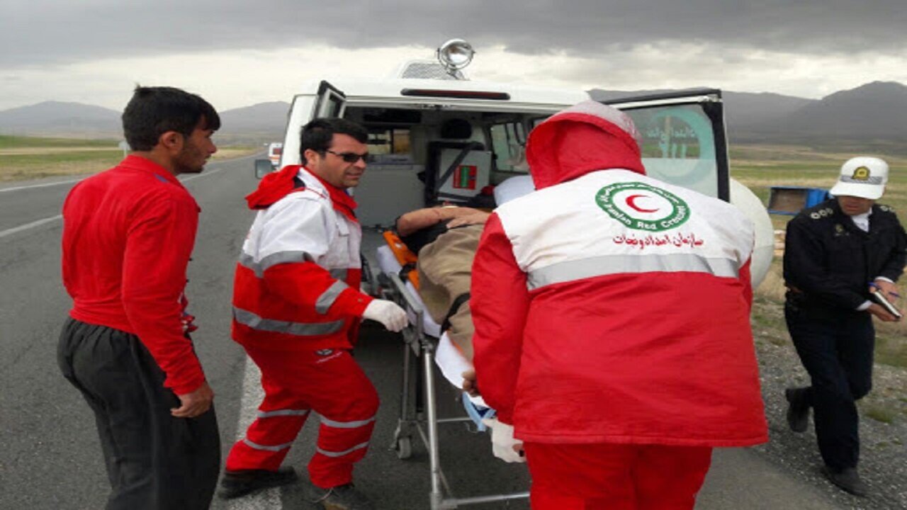 به عشق مردم از خانواده دوریم