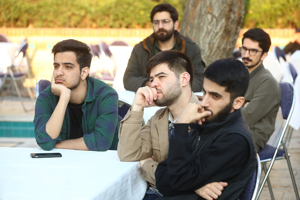 اولویت مقاومت بر گفتوگو در مسئله غزه | اقامه گفتگو از مسیر قدرت ما میگذرد