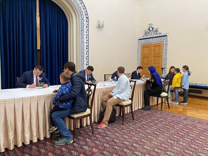 رأیگیری انتخابات ریاستجمهوری روسیه در ایران + تصاویر | چند شهروند روسی صبح امروز در تهران رای دادند؟