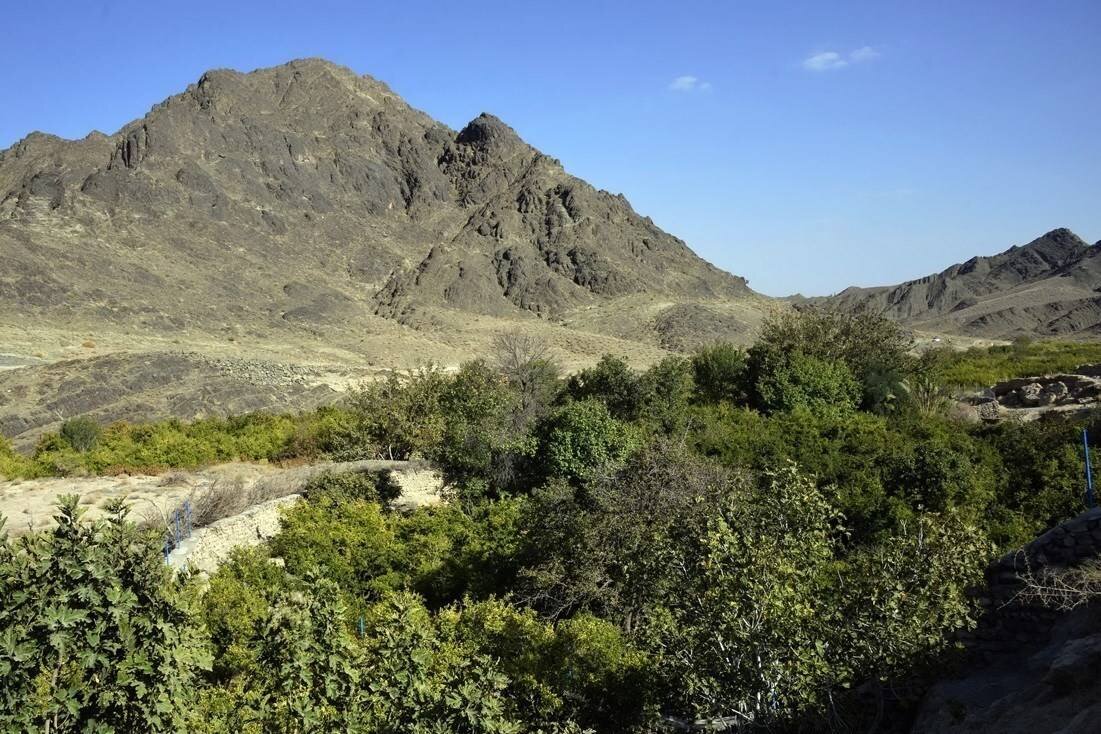 تنفس هوای پاک بهاری در غرب تهران و در میان روستای ۵۰۰ ساله