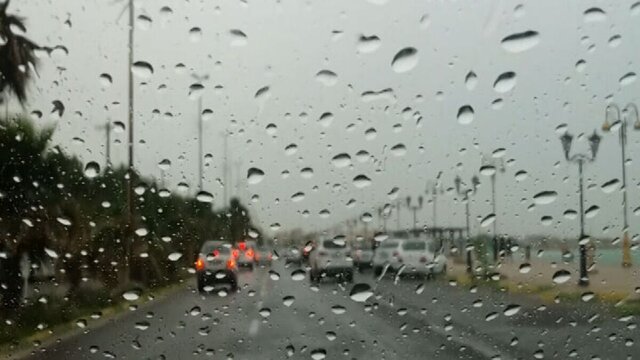 بارش‌ شدید باران در تهران و ۱۰ استان دیگر | هوا تا این روز سردتر خواهد شد