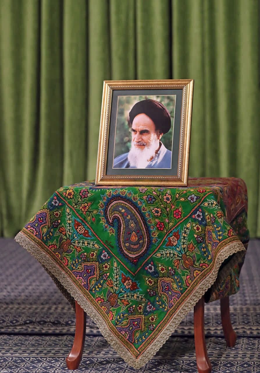 جانمایی یک هنر دستی خاص در محل پیام نوروزی رهبر انقلاب اسلامی | عکس