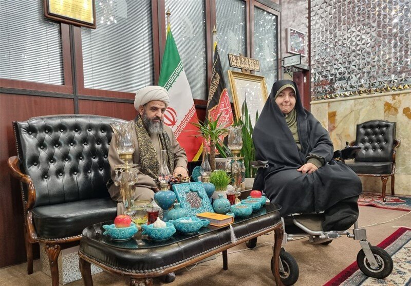 بانوی قهرمان با انگشتر اهدایی رهبری ، ۷ زندانی را آزاد کرد + عکس