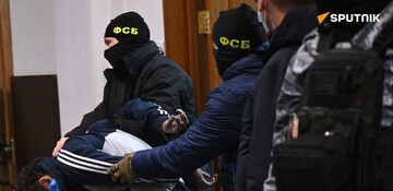 اولین تصاویر از دادگاه فوق امنیتی تروریست‌های مسکو | چهره بهت زده و نگران تروریست‌ها را ببینید