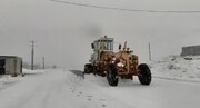 تصاویر بارش برف در نهاوند + فیلم | تلاش راهداری را برای باز کردن جاده را ببینید