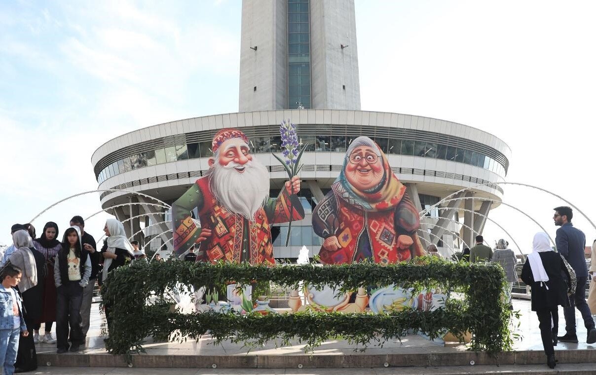 جشنواره بازی و گردشگری در همه مناطق تهران | آدرس اماکنی که شب ها پاتوق موسیقی و تفریح خانوادگی است