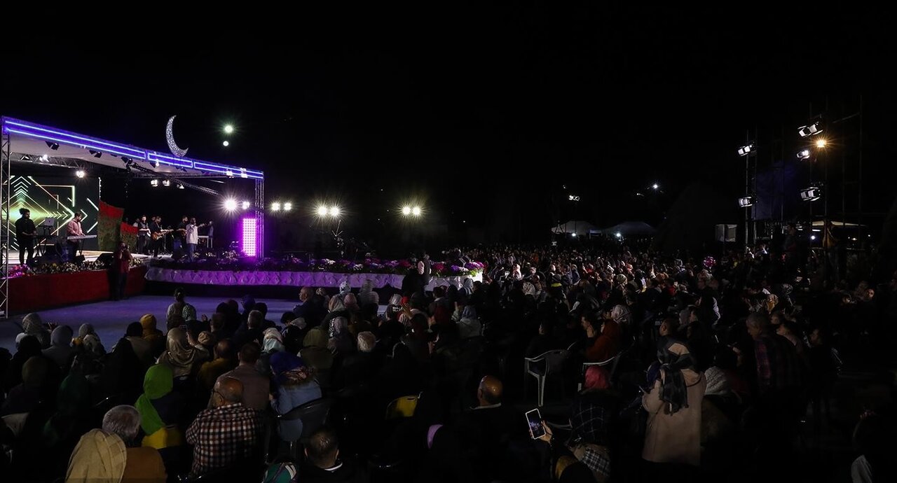 جشنواره بازی و گردشگری در همه مناطق تهران | آدرس اماکنی که شب ها پاتوق موسیقی و تفریح خانوادگی است