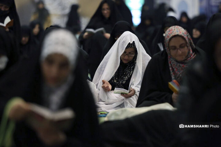 تصاویر مراسم احیای شب نوزدهم ماه رمضان در مصلی تهران