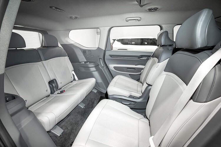 تصاویر | این شاسی بلند کرهای برترین خودروی سال ۲۰۲۴ شد