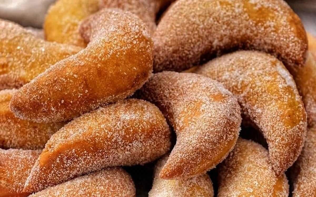 غذاهای محلی در ایام روزه داری | اوماج آشی و شیرینی نزیه پای سفره افطار تبریزی ها