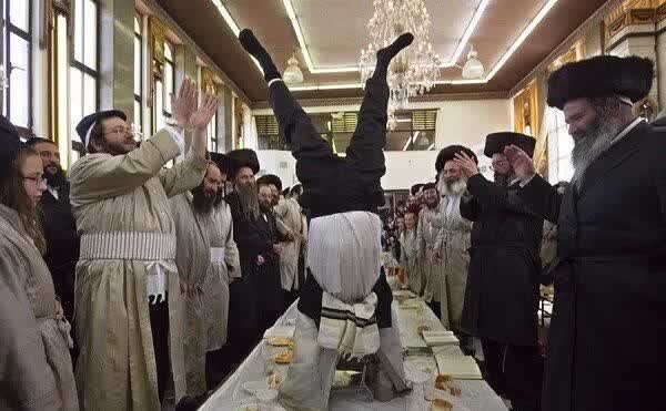 بدمستی و پایکوبی در جشن پوریم | جشن ایرانی‌کشی یهودیان ارتباطی با سیزده بدر دارد؟