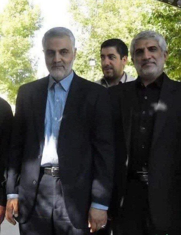 تصویری از سردار شهید محمدهادی حاج رحیمی در کنار حاج قاسم سلیمانی