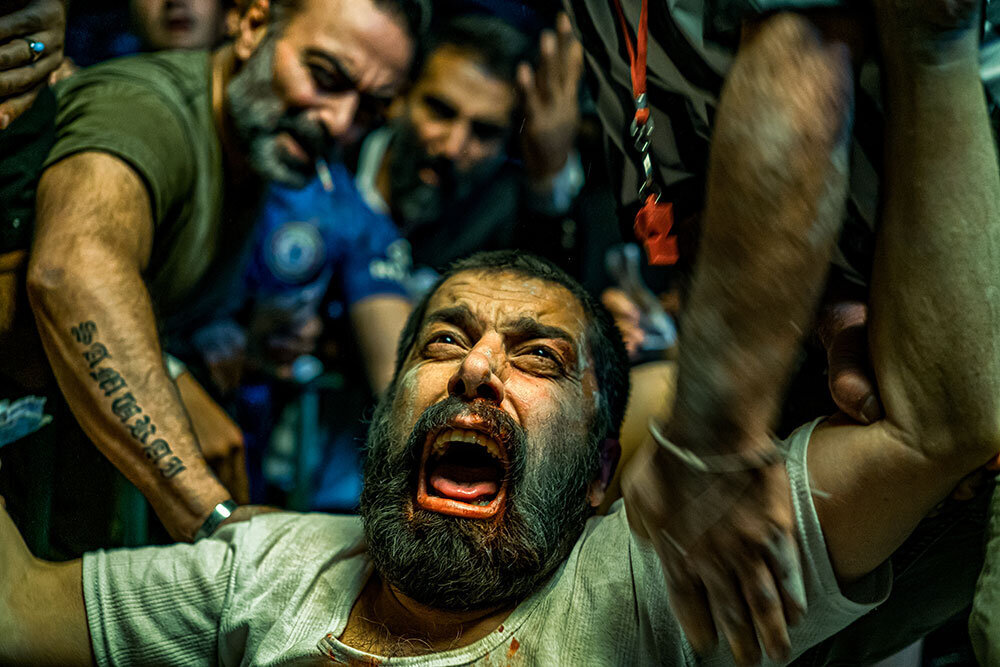 وقتی جواد عزتی و دوستش با یک مشکل مالی به قمار رو میآورند | تصاویری از اولین کارگردانی جواد عزتی | ببینید