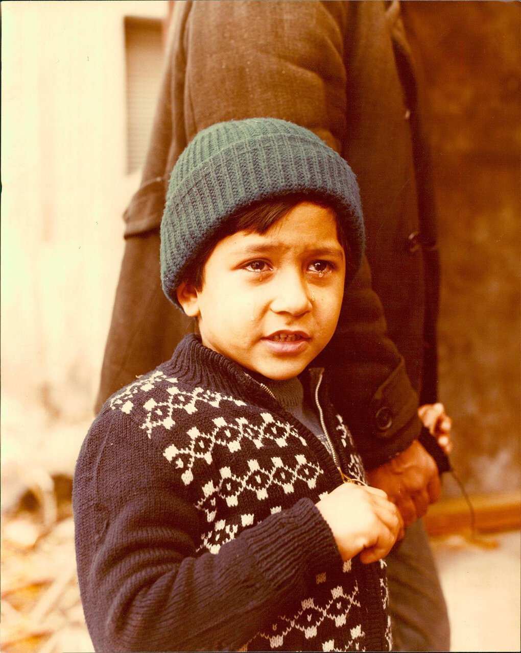 تصاویری دیده‌ نشده از کودکی رضا داوودنژاد در آغوش مرحوم فریماه فرجامی | ماجرای مرگ عمه رضا پیش از نخستین فیلم او
