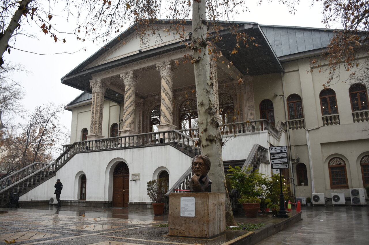 هدیه ارزنده خزانهدار فتحعلیشاه به دلبندش